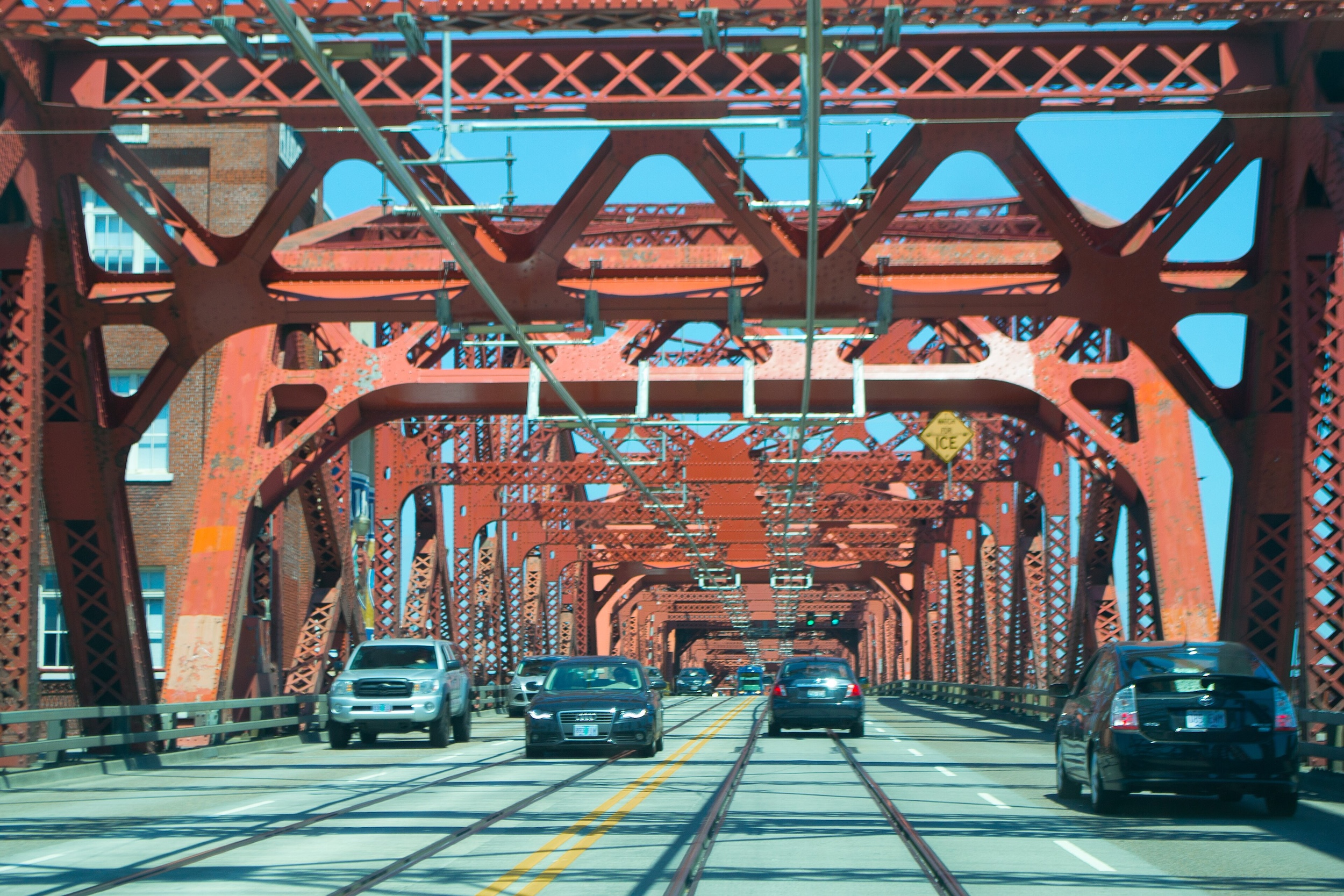 Good Morning, News: Mercury Transportation Issue Drops and Broadway Bridge Reopens? In the Same Week? Curious. - Portland Mercury