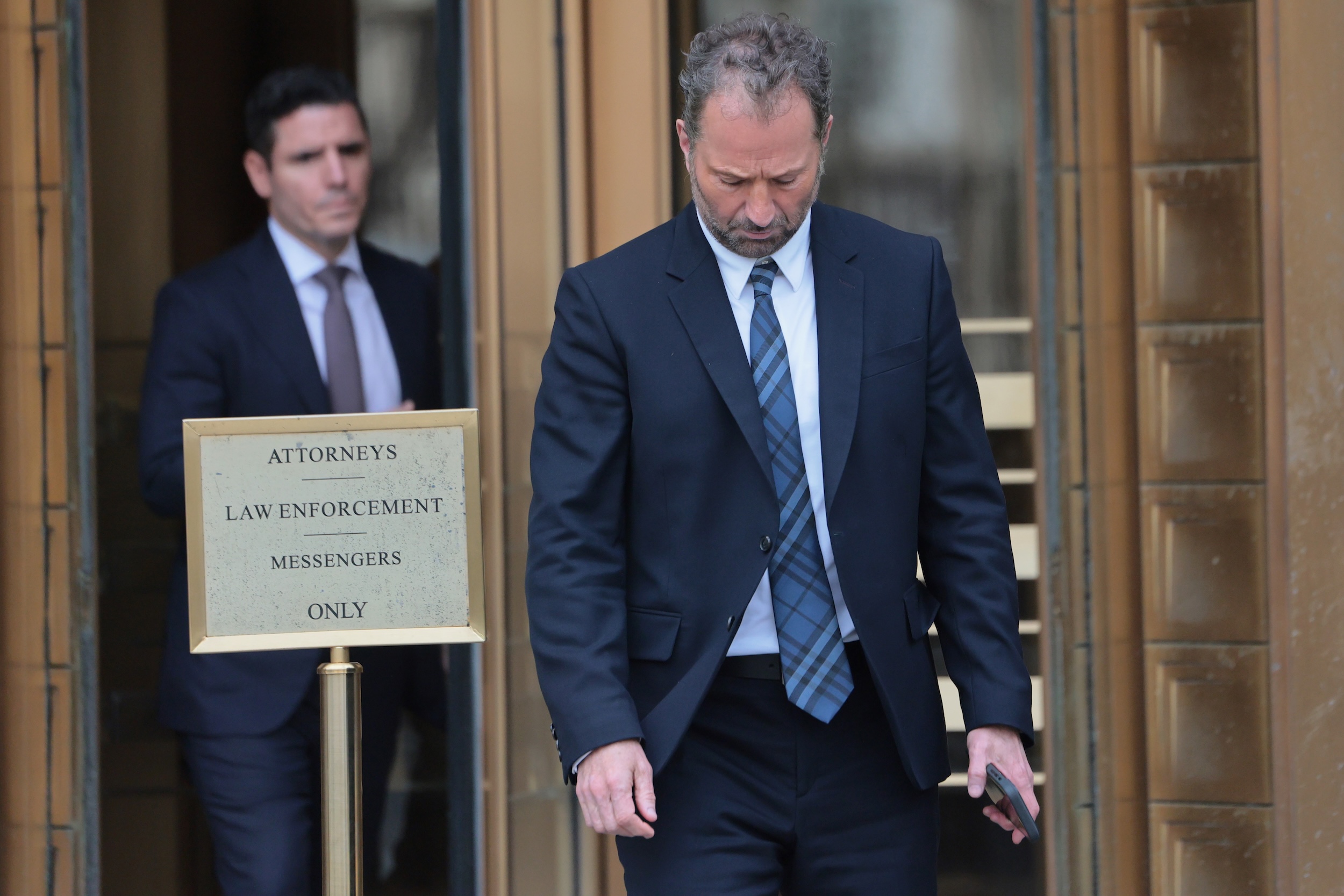 सुप्रभात, समाचार: जूरी ने लाइव नेशन को एक हानिकारक एकाधिकार पाया, ओरेगॉन नेशनल गार्ड के सदस्य मध्य पूर्व की ओर चले गए, और एआई वैल किल्मर अभी भी बुरा लगता है – पोर्टलैंड मर्करी