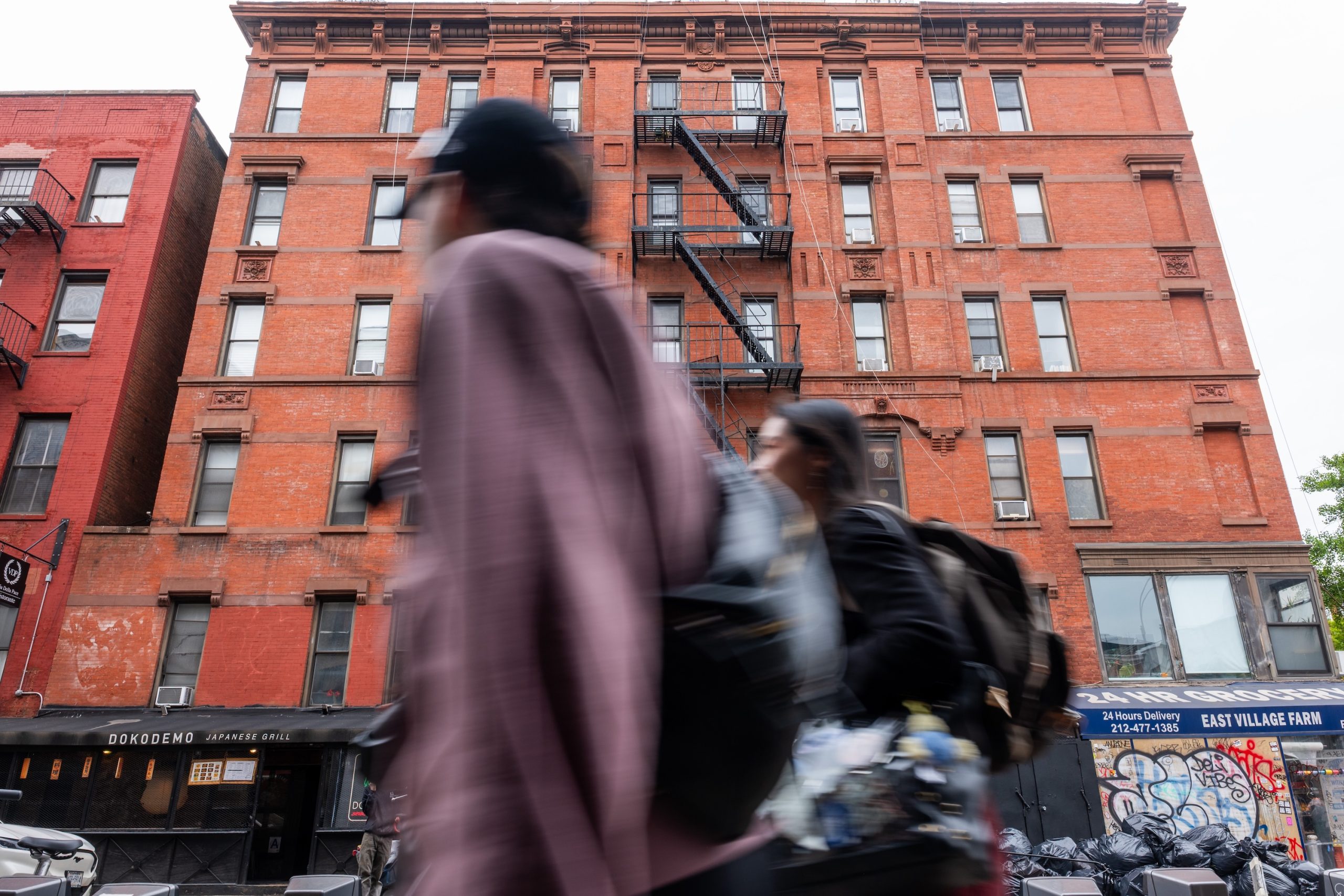 Good Morning, News: Much Ado About Moda, Heartbreaking Venezuela Quake, and NYC Is Freezing (Rent)